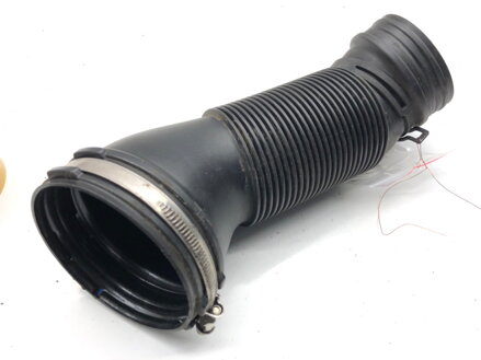 Vzduchové potrubie Skoda Kodiaq (NS7, NV7, NS6) 2016 - 2022 5QA129684