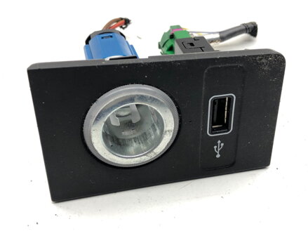 Zásuvka / uloženie USB Skoda Kodiaq (NS7, NV7, NS6) 2016 - 2022 5Q0035726E