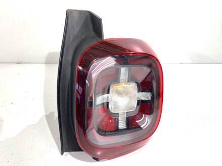 Svetlo pravé zadné Dacia Duster (HM_) 2017 - 2022 265503601R