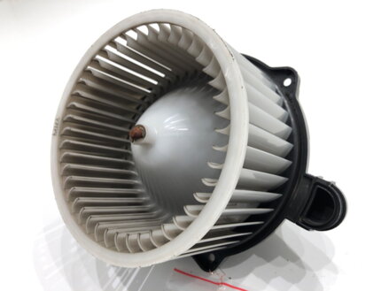 Ventilátor kúrenia KIA CEE ' D Sportswagon (JD) 2012 - 2018 F00S3B2474