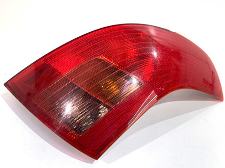 Svetlo pravé zadné Suzuki Swift III (MZ, EZ) 2005 - 2022