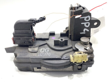 Zámok dverí pravý predný Opel Zafira / Zafira Family B (A05) 2005 - 2019 13210749