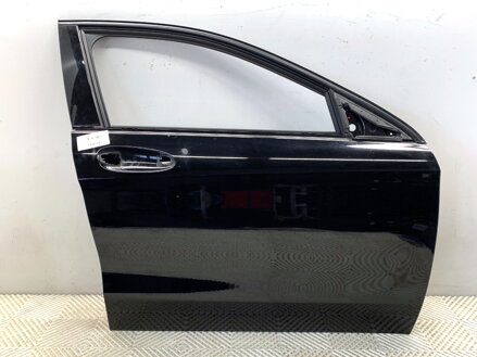 Dvere pravé predné Mercedes-benz Class GLA (X156) 2013 - 2022