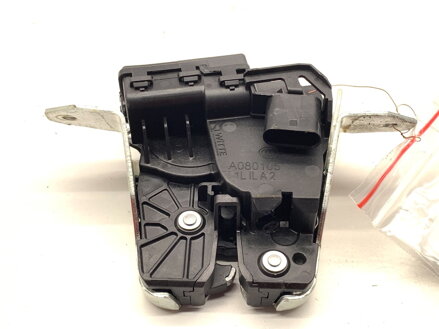 Zámok veka batožinového priestoru zadný Mercedes-benz Class GLA (X156) 2013 - 2022 A0997400600