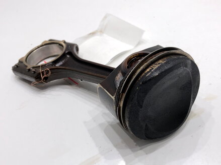 Piest S ojnicou VW Passat B7 Variant (365) 2010 - 2015 06LD