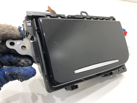 Držiak NA nápoje Audi A8 D4 (4H2, 4H8, 4HC, 4HL) 2009 - 2018 4H1858601C