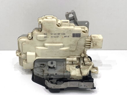 Zámok dverí pravý predný Audi A5 (8T3) 2007 - 2017 8J1837016A