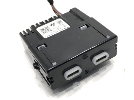 Zásuvka / uloženie USB Cupra Formentor (KM7) 2020 - 2022 3G5035954A