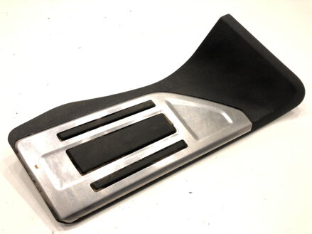 Nášľap stúpačka Peugeot 3008 SUV (MC_, MR_, MJ_, M4_) 2016 - 2022 9811350880