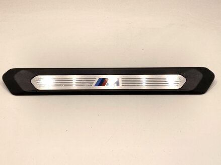 Lišta lišta prahu predná ľavá m-paket BMW X4 (G02, F98) 2018 - 2022 8068487