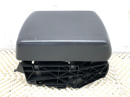 Lakťová opierka VW Touareg (7LA, 7L6, 7L7) 2002 - 2013 7L6863762L