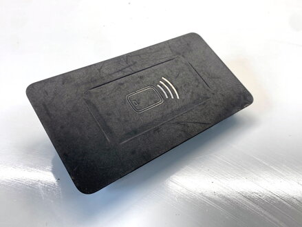 Nabíjačka indukčná BMW X4 (G02, F98) 2018 - 2022 5A0D8A8