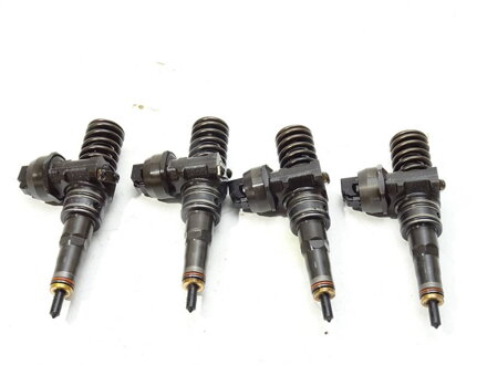 Vstrekovače VW Golf IV (1J1) 1997 - 2008 0414720213