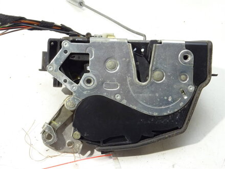 Zámok zadný pravý BMW 7 (E65, E66, E67) 2001 - 2009 7012146