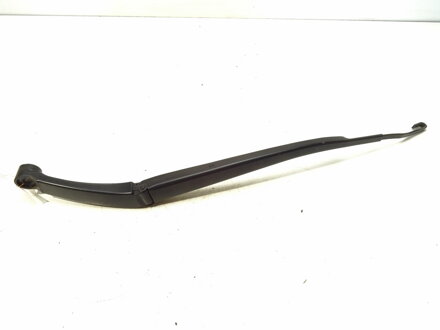 Stierač predný pravé Lexus RC (_C1_) 2014 - 2022