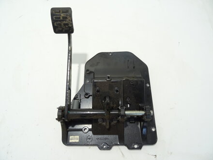 Základňa pedálov Renault Trucks T 2013 - 2022 K033566