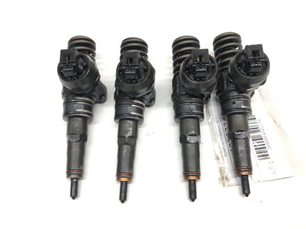 Vstrekovače VW Passat B5 . 5 (3B3) 2000 - 2005 0414720222