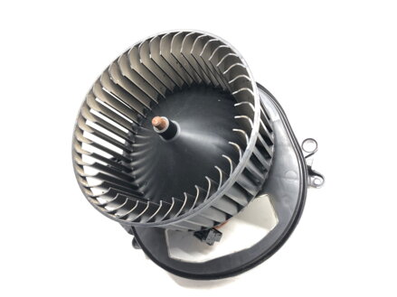 Ventilátor ventilátor kúrenia BMW 3 Gran Turismo (F34) 2012 - 2022 T921557