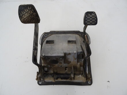 Základňa pedálov Mercedes-benz Actros MP2 / MP3 2002 - 2022 A9342940001