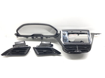 Lišty dekor S palubnej dosky / kokpitu Peugeot 208 I (CA_, CC_) 2012 - 2022 9673131677