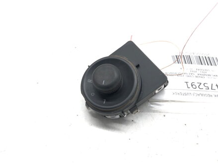 Prepínač regulácie zrkadiel Chevrolet Cruze (J300) 2009 - 2022 13272182