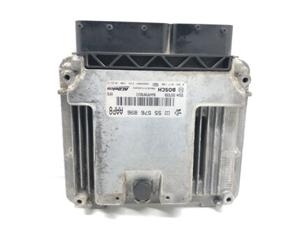 Riadiaca jednotka motora Opel Astra J (P10) 2009 - 2015 55576896