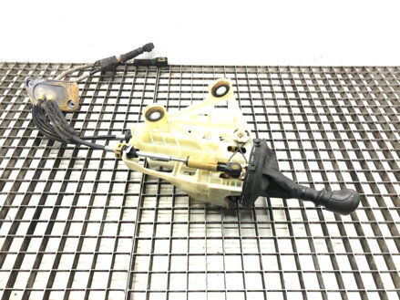 Riadiaca páka volič prevodovky VW Transporter V Autobus (7HB, 7HJ, 7EB, 7EJ) 2003 - 2015 7H0711116