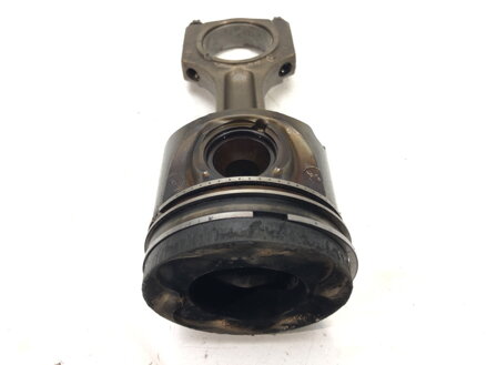 Piest S ojnicou BMW 3 Kabriolet (E93) 2006 - 2013 M57D30