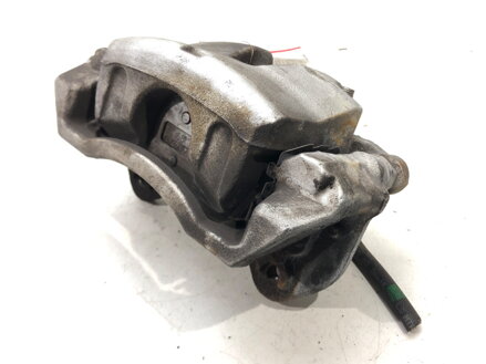 Brzdový strmeň ľavý predný KIA Sportage IV (QL, QLE) 2015 - 2022