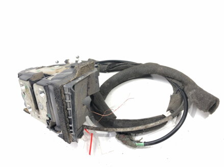 Zámok dverí pravý predný Nissan Juke (F15) 2010 - 2022