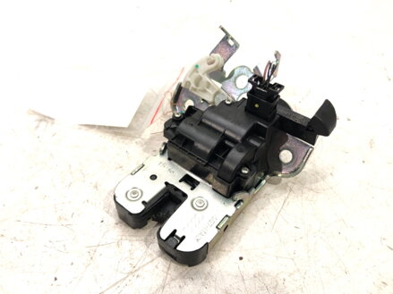 Zámok veka batožinového priestoru zadný Audi A5 (8T3) 2007 - 2017 8R0827505A
