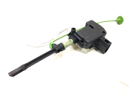 Servomotor / vzpera klapky nalievacieho hrdla paliva Volvo V70 III (135) 2007 - 2016 861131-36