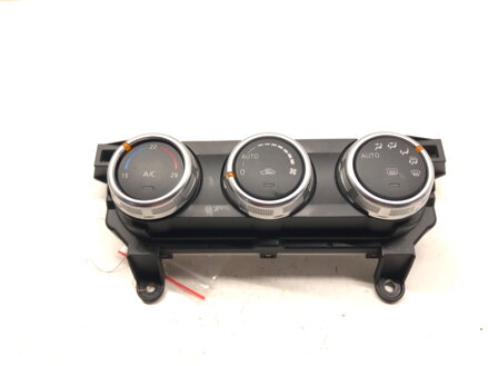 Panel ovládania ventilácie Mazda 2 (DL, DJ) 2014 - 2022