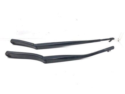 Stierač sada predný BMW 7 (F01, F02, F03, F04) 2008 - 2015 7182459