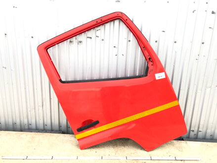 Dvere pravé predné Renault Trucks D 2013 - 2022