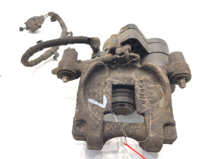 Brzdový strmeň ľavý zadný Ford Mondeo V Turnier (CF) 2014 - 2022