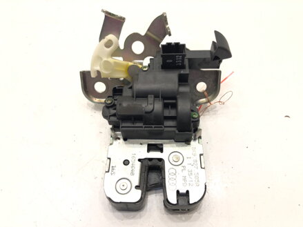 Zámok piatých dverí Audi A6 C7 Avant (4G5, 4GD) 2011 - 2018 8K9827505A