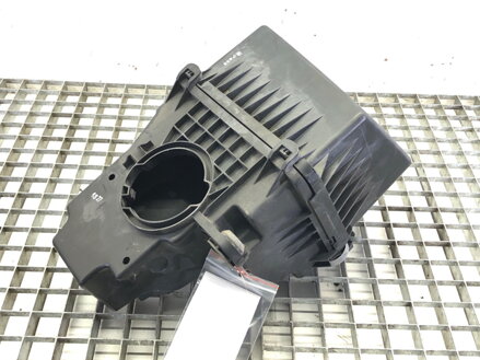 Kryt filtra vzduchu Mazda 2 (DL, DJ) 2014 - 2022 P53N-133AX