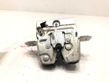 Zámok veka batožinového priestoru zadný Mercedes-benz Class B Sports Tourer (W246, W242) 2011 - 2018 A2467400035