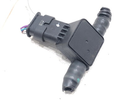 Snímač tlaku paliva Skoda Octavia IV (NX3, NN3) 2020 - 2022 05E906052