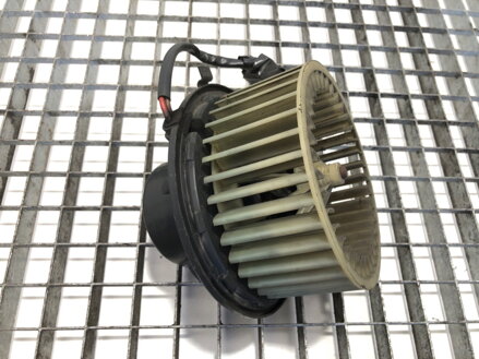 Ventilátor kúrenia VW Transporter IV Autobus ( 70B , 70C , 7DB , 7DK , 70J , 70K , 7DC , 7 1990 - 2004