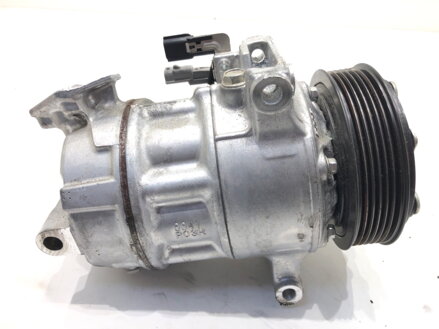 Kompresor klimatizácie Renault Captur II 2020 - 2022 926006UB0A