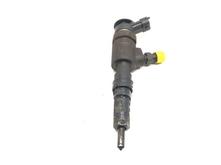 Vstrekovač Peugeot 206 Liftback (2A/C) 1998 - 2012 0445110135
