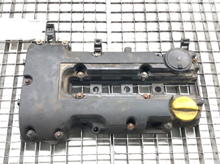 Veko / kryt ventilov Opel Corsa D (S07) 2006 - 2014 92424PS