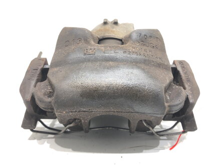 Brzdový strmeň ľavý predný Opel Astra K Sports Tourer (B16) 2015 - 2022