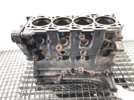 Blok motora Opel Astra J Sports Tourer (P10) 2010 - 2015 A20DTH
