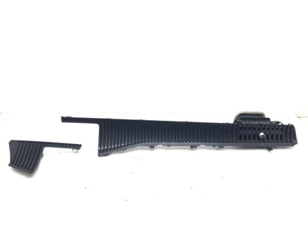 Mriežka ventilácie pravá predná Skoda Superb IV Kombi (NZ5) 2023 - 3P1853952