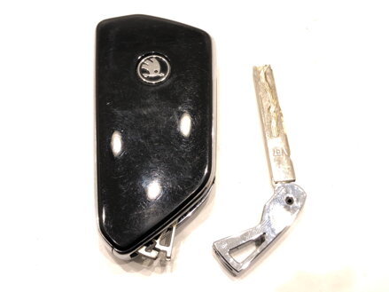 Kľúč Skoda Superb IV Kombi (NZ5) 2023 - 5E3959753R