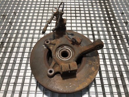 Otoč pravá predná Nissan Interstar Autobus (X70) 2002 - 2022