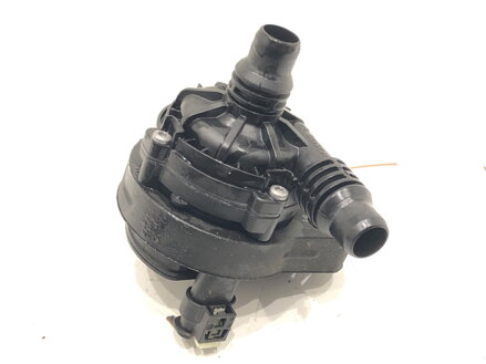 Prídavná vodná pumpa BMW X1 (U11) 2022-2025 0392023530